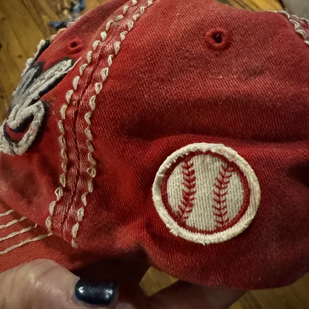 Distressed baseball cap - Picture 4 of 5